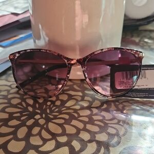 NWT Foster Grant Sunglasses